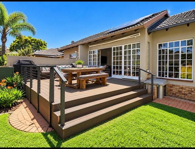 2 BEDROOM TOWNHOUSE FOR SALE IN GLEN MARAIS